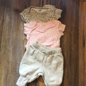 Carters NB 3 pc set